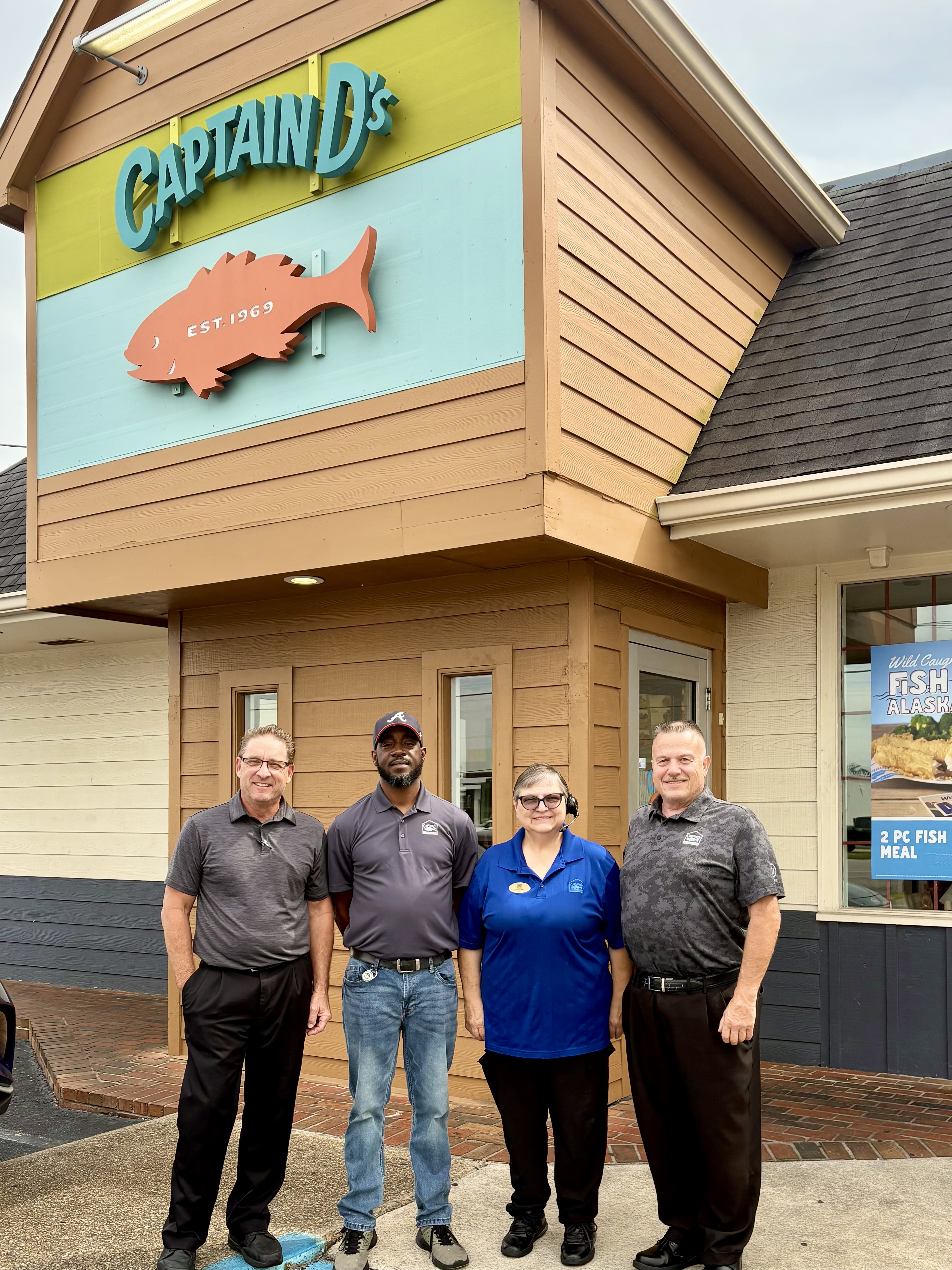 Captain D's — Restaurant team